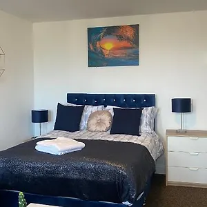 https://bv-cosy-studio-eleven-at-deighton-huddersfield.yorkshirehotels.net